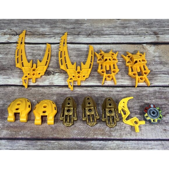 LEGO Bionicle Toa Mata Nui Warriors 8998 Pieces Parts Technic Weapons, Covers - Picture 1 of 9